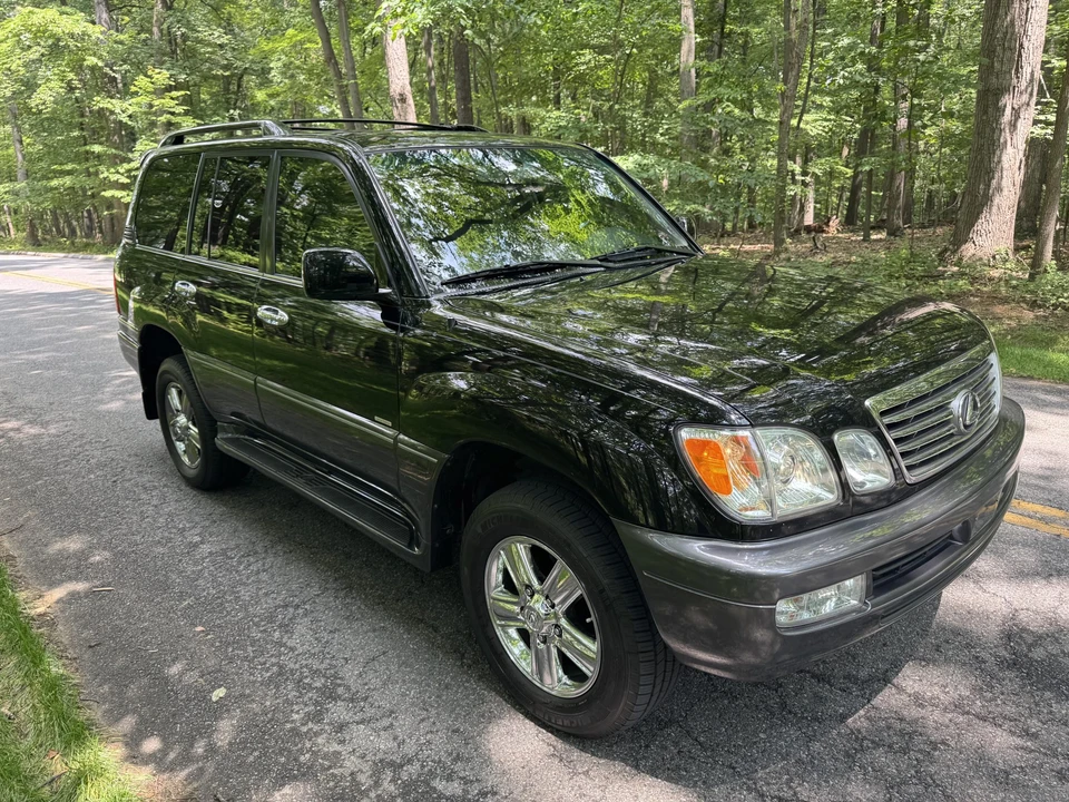 2007 Lexus LX 2nd Gen - Image 27 of 31