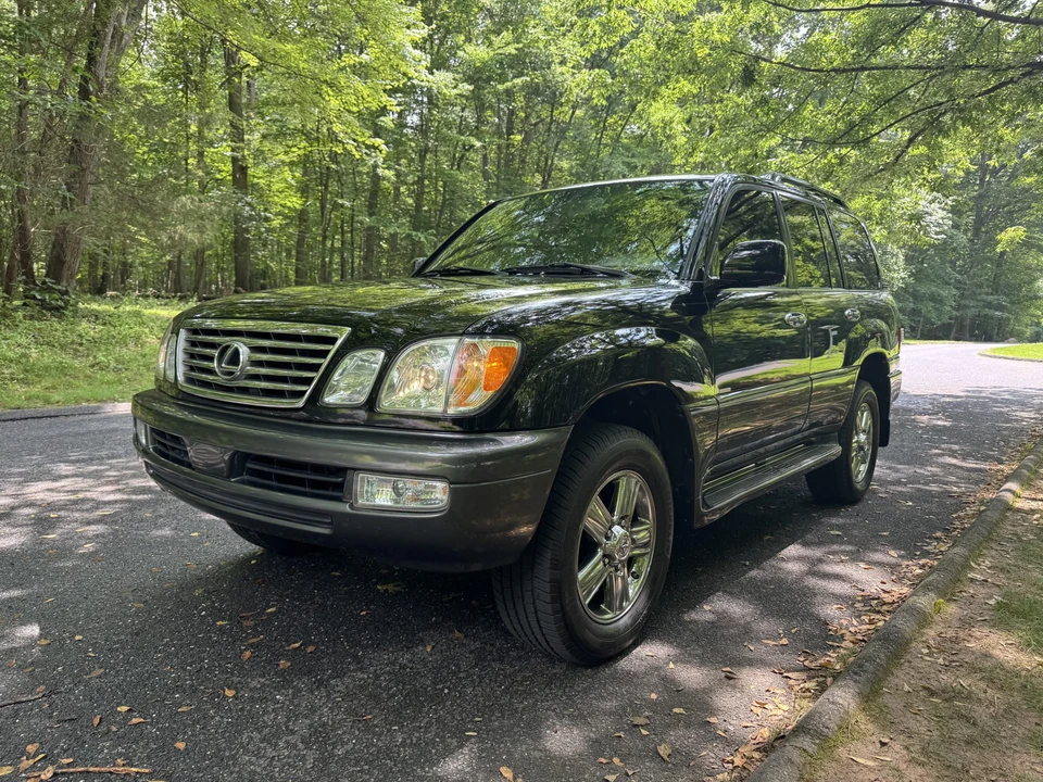 2007 Lexus LX 2nd Gen - Image 6 of 31