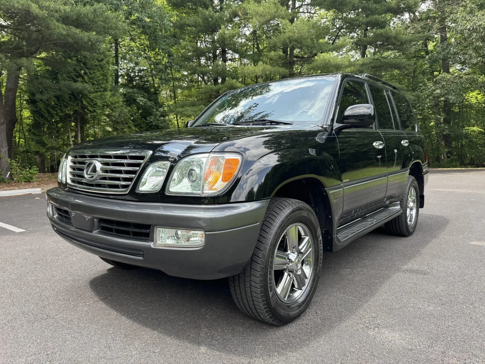 2007 Lexus LX 2nd Gen - Image 14 of 31