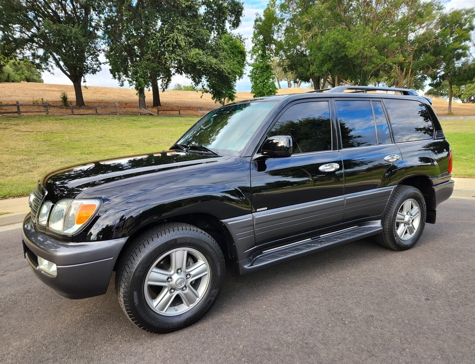 2007 Lexus LX 2nd Gen - Image 4 of 31