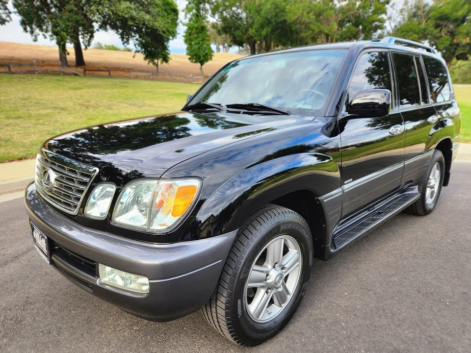 2007 Lexus LX 2nd Gen - Image 3 of 31