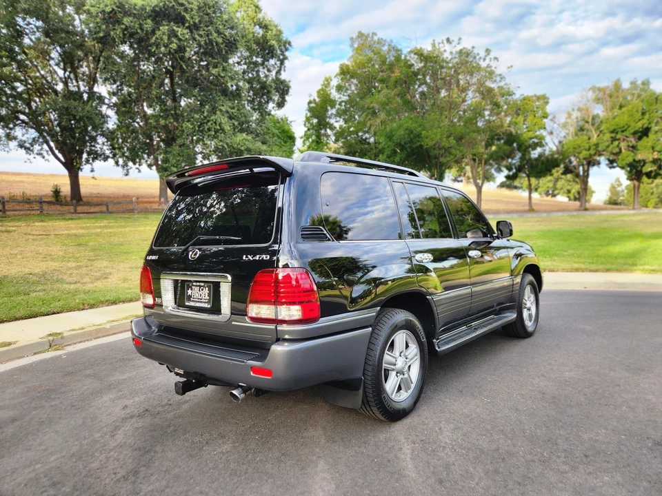 2007 Lexus LX 2nd Gen - Image 19 of 31