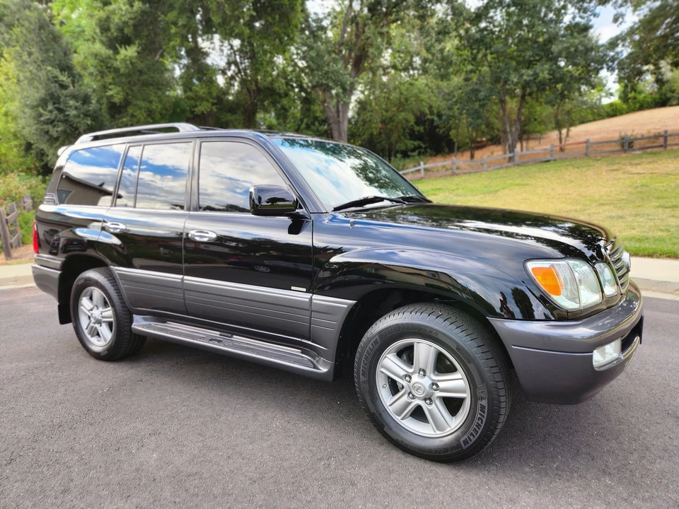 2007 Lexus LX 2nd Gen - Image 24 of 31