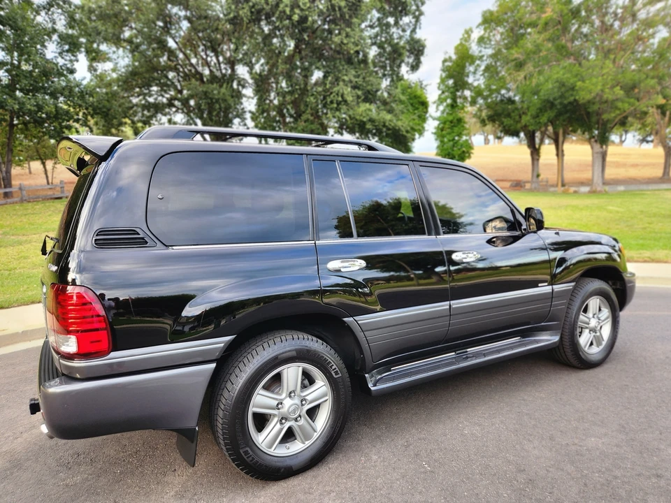 2007 Lexus LX 2nd Gen - Image 20 of 31