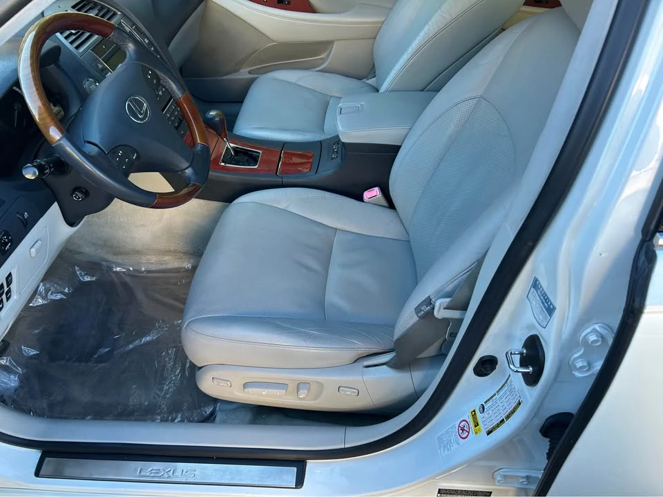 2007 Lexus ES 4th Gen - Image 9 of 18