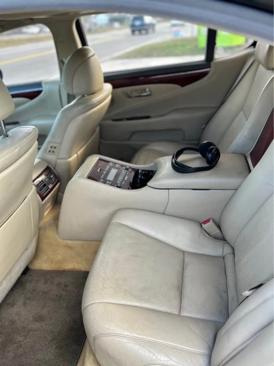 2007 Lexus LS 4th Gen - Image 3 of 12