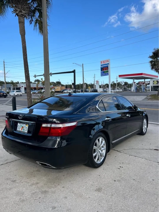 2007 Lexus LS 4th Gen - Image 5 of 12