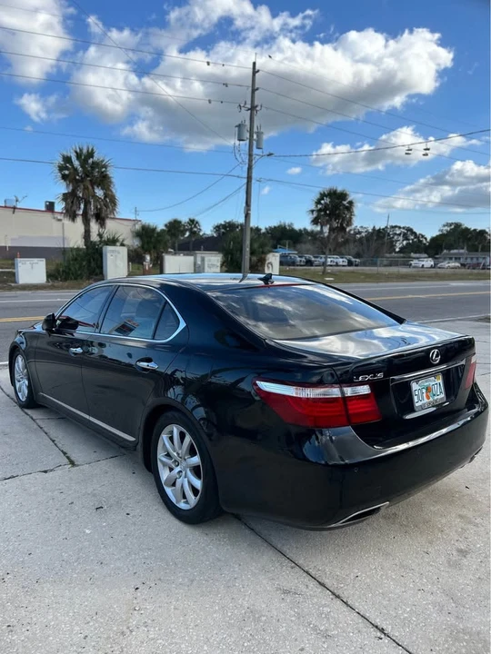 2007 Lexus LS 4th Gen - Image 4 of 12