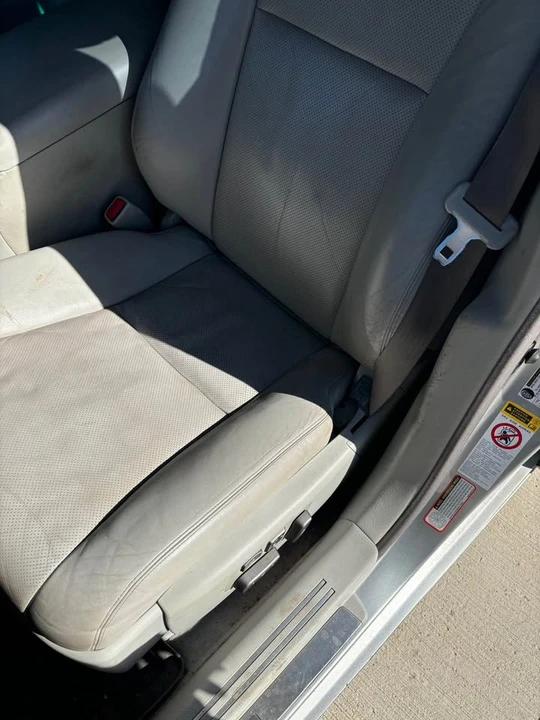 2007 Lexus LS 4th Gen - Image 5 of 10