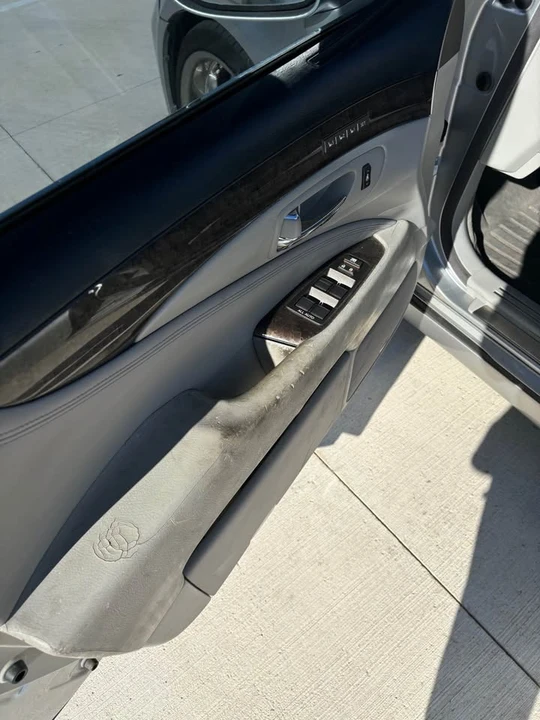 2007 Lexus LS 4th Gen - Image 6 of 10
