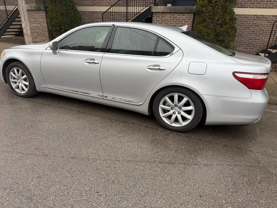 2007 Lexus LS 4th Gen - Image 4 of 7