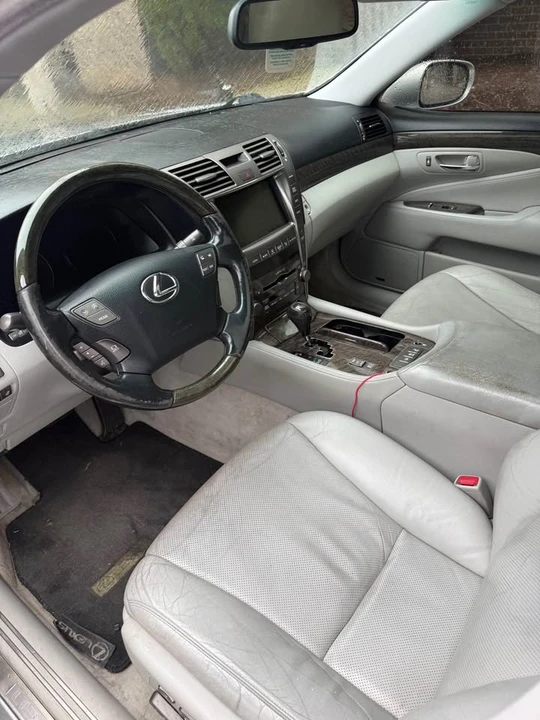 2007 Lexus LS 4th Gen - Image 5 of 7