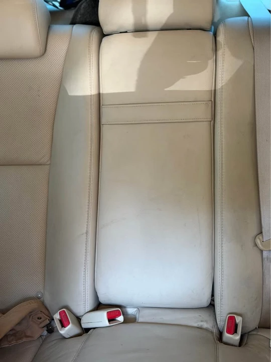 2007 Lexus LS 4th Gen - Image 7 of 8