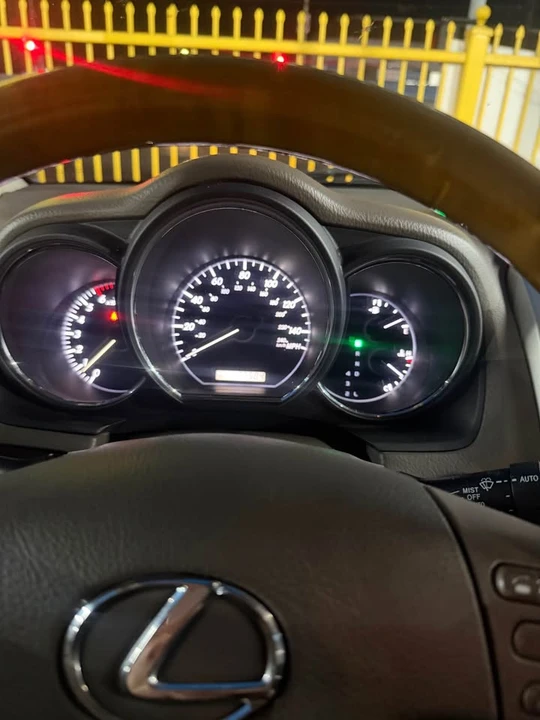 2007 Lexus RX 2nd Gen - Image 4 of 6