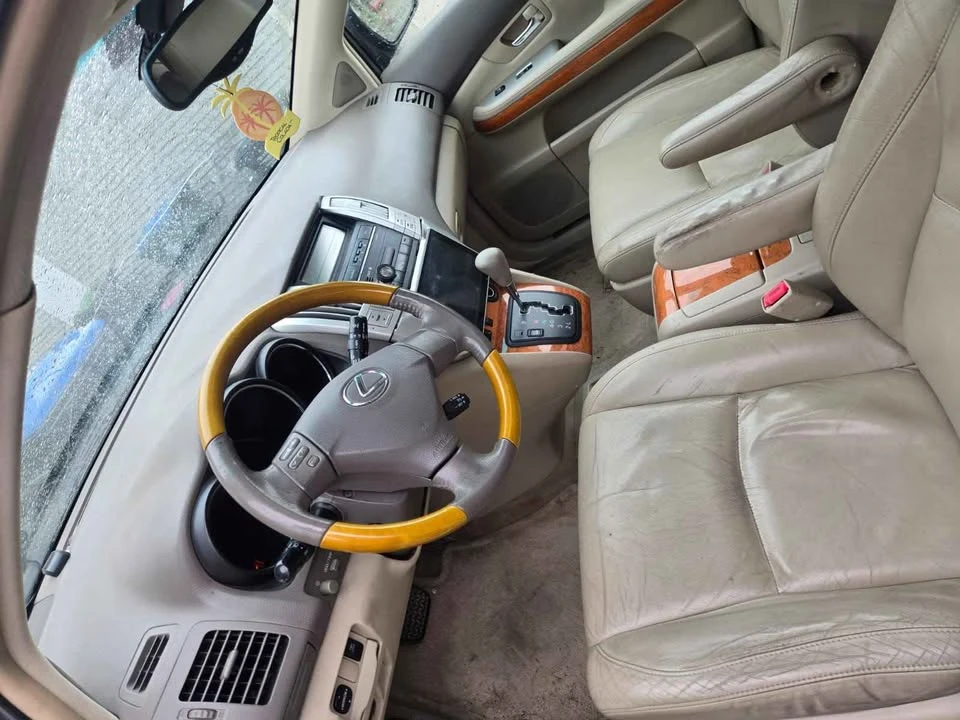2007 Lexus RX 2nd Gen - Image 8 of 11