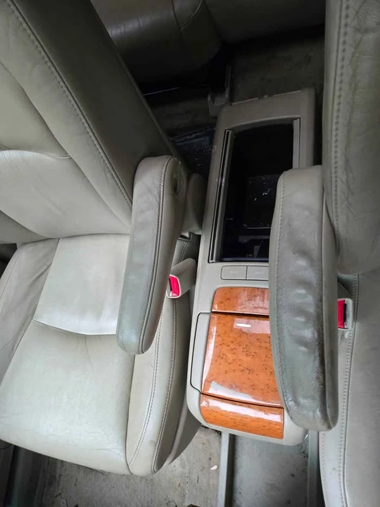 2007 Lexus RX 2nd Gen - Image 4 of 11