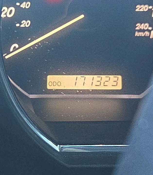 2007 Lexus RX 2nd Gen - Image 8 of 9