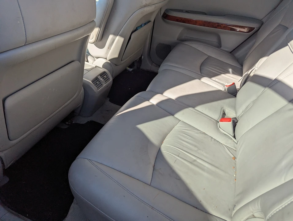2007 Lexus RX 2nd Gen - Image 6 of 11