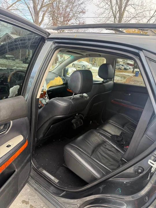 2007 Lexus RX 2nd Gen - Image 10 of 15