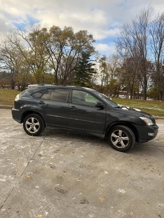 2007 Lexus RX 2nd Gen - Image 3 of 15