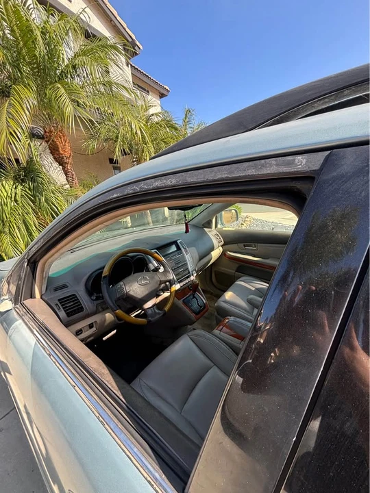 2007 Lexus RX 2nd Gen - Image 7 of 9