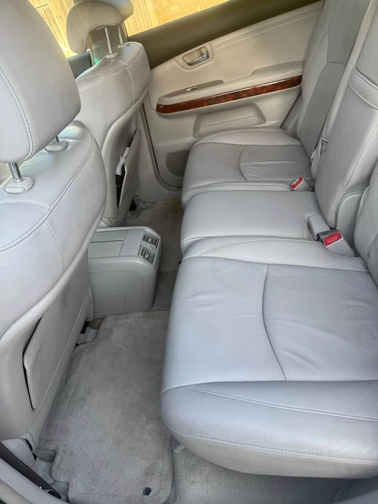 2007 Lexus RX 2nd Gen - Image 6 of 9