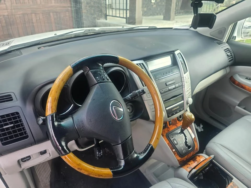 2007 Lexus RX 2nd Gen - Image 7 of 7