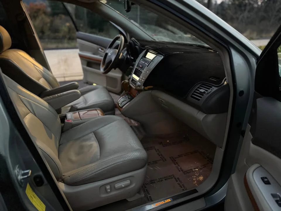 2007 Lexus RX 2nd Gen - Image 17 of 19