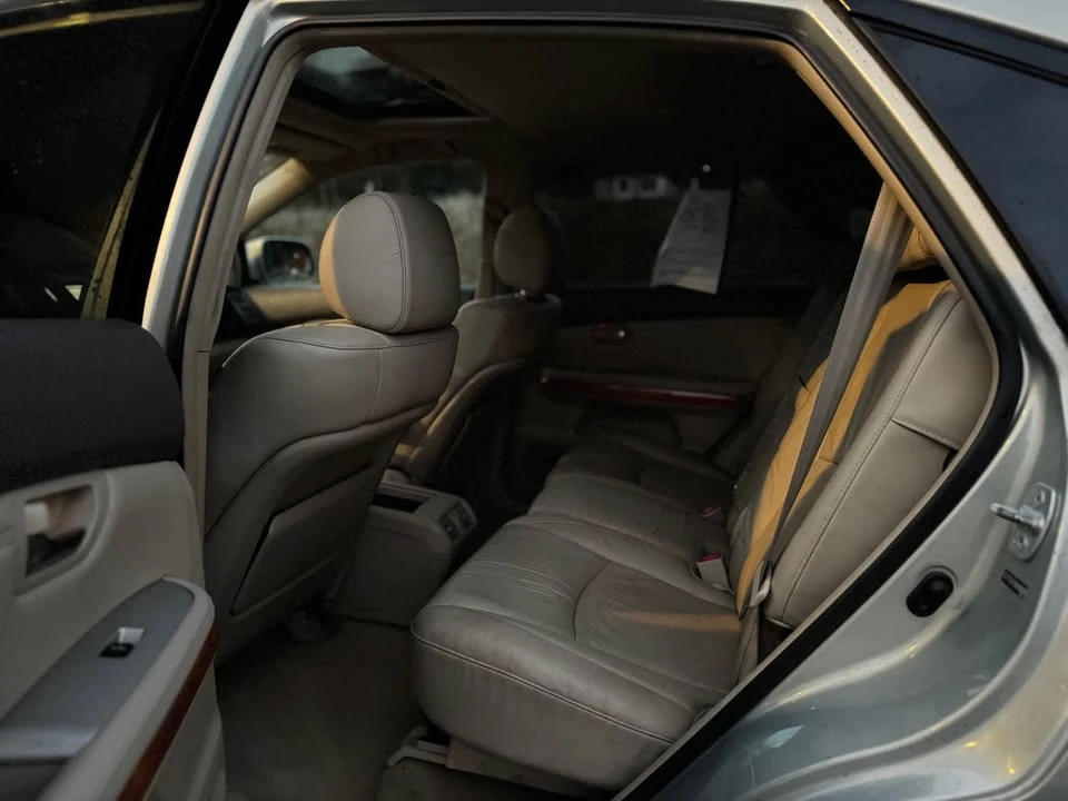 2007 Lexus RX 2nd Gen - Image 15 of 19