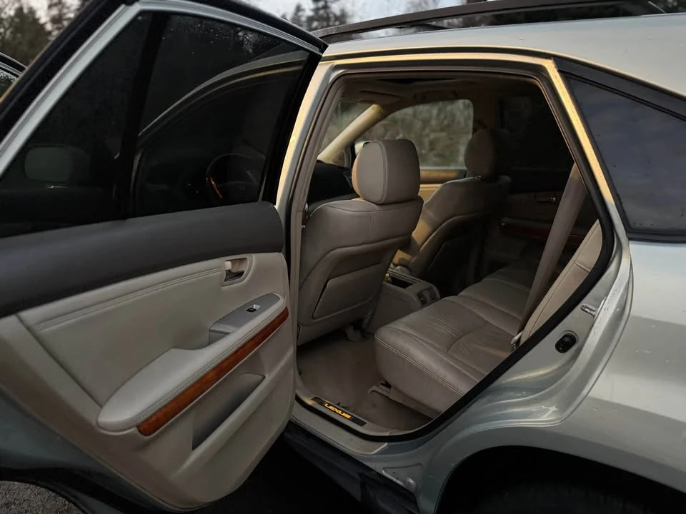 2007 Lexus RX 2nd Gen - Image 14 of 19