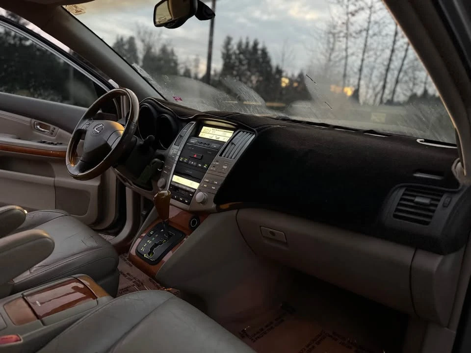 2007 Lexus RX 2nd Gen - Image 18 of 19