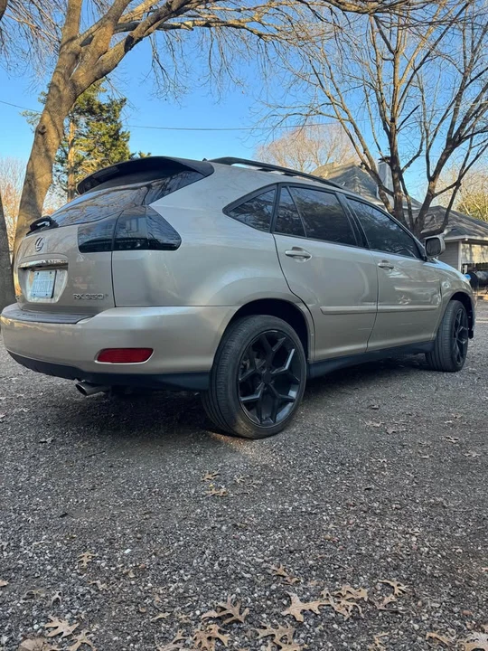 2007 Lexus RX 2nd Gen - Image 2 of 10
