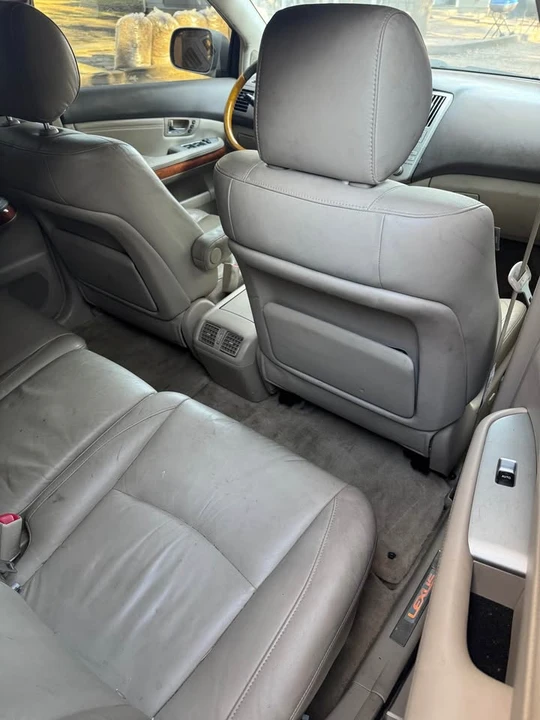 2007 Lexus RX 2nd Gen - Image 9 of 10