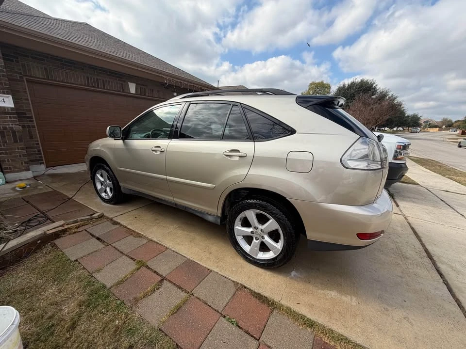 2007 Lexus RX 2nd Gen - Image 2 of 19