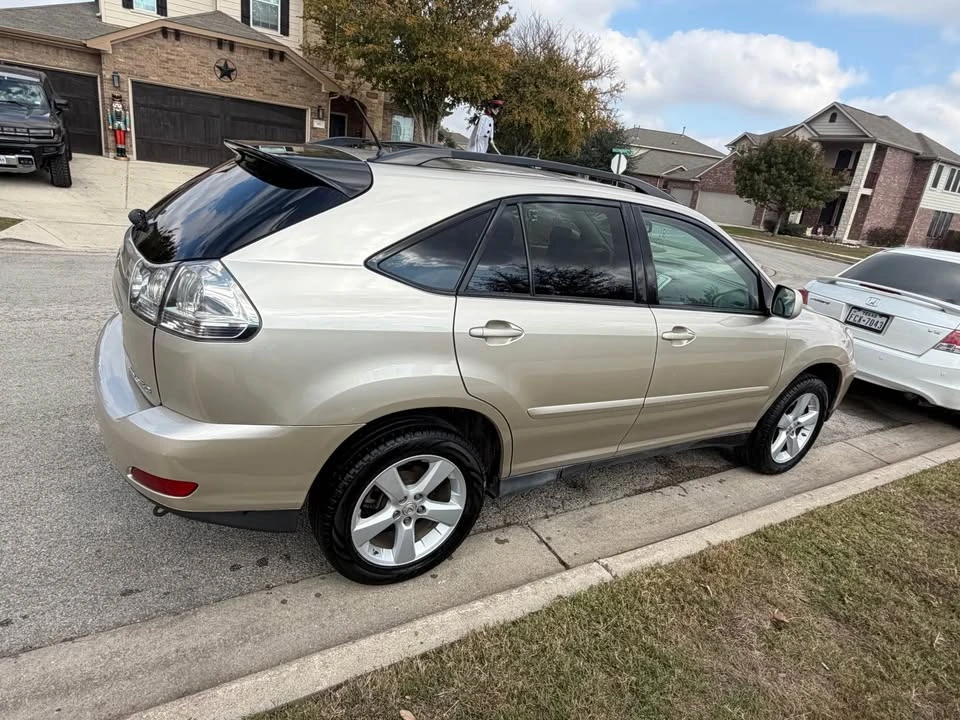 2007 Lexus RX 2nd Gen - Image 5 of 19
