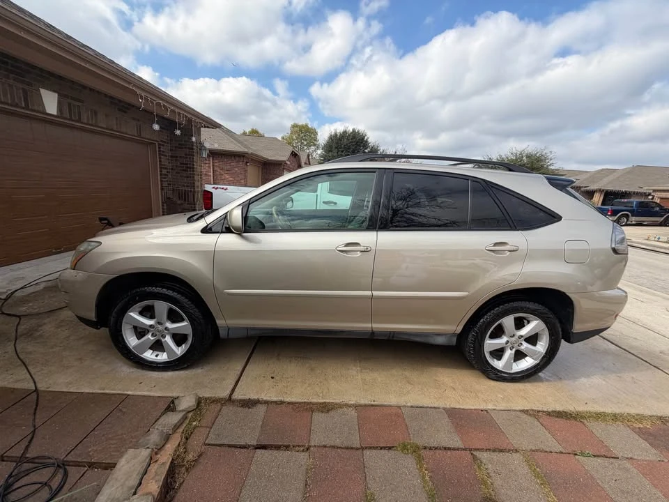 2007 Lexus RX 2nd Gen - Image 3 of 19