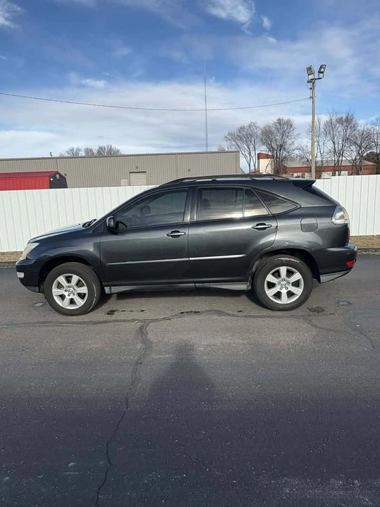 2007 Lexus RX 2nd Gen - Image 2 of 13