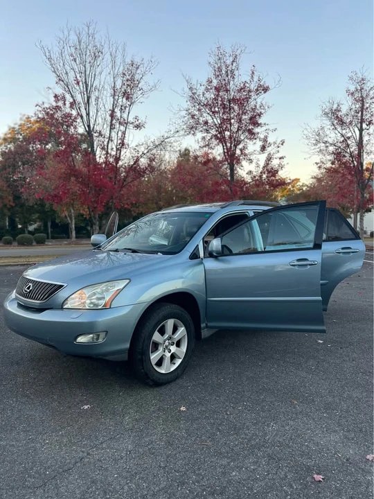 2007 Lexus RX 2nd Gen - Image 3 of 20