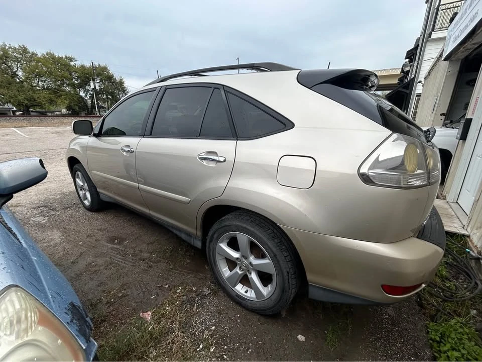 2007 Lexus RX 2nd Gen - Image 4 of 6