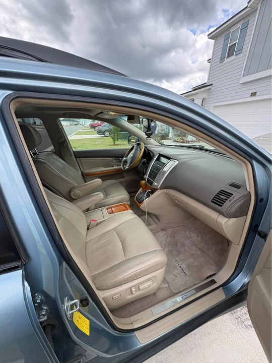 2007 Lexus RX 2nd Gen - Image 8 of 11