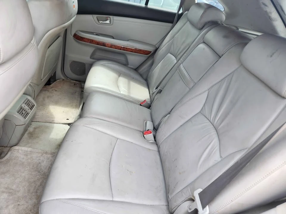 2007 Lexus RX 2nd Gen - Image 10 of 12