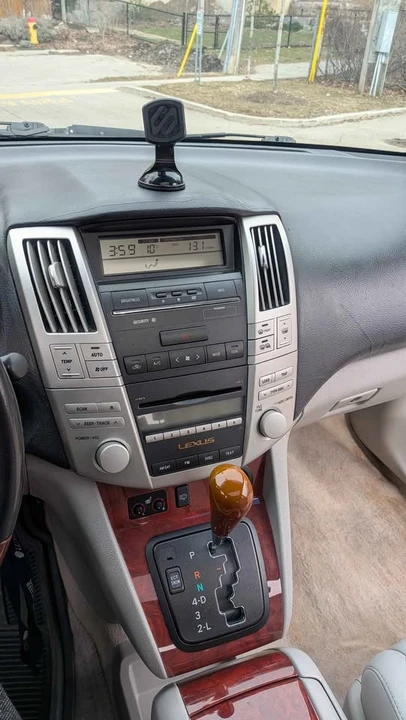2007 Lexus RX 2nd Gen - Image 8 of 10