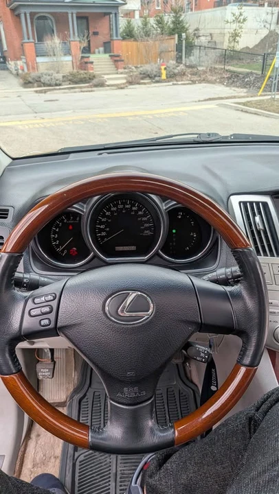 2007 Lexus RX 2nd Gen - Image 7 of 10