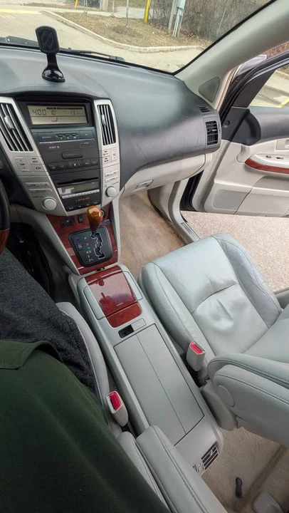 2007 Lexus RX 2nd Gen - Image 9 of 10