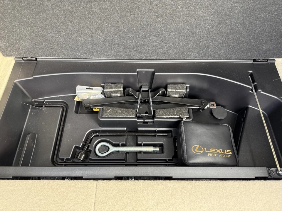 2007 Lexus RX 2nd Gen - Image 12 of 21