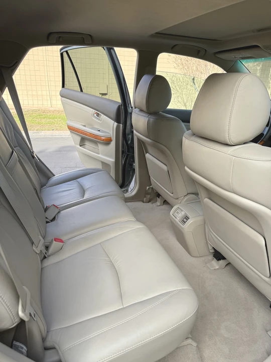 2007 Lexus RX 2nd Gen - Image 17 of 21
