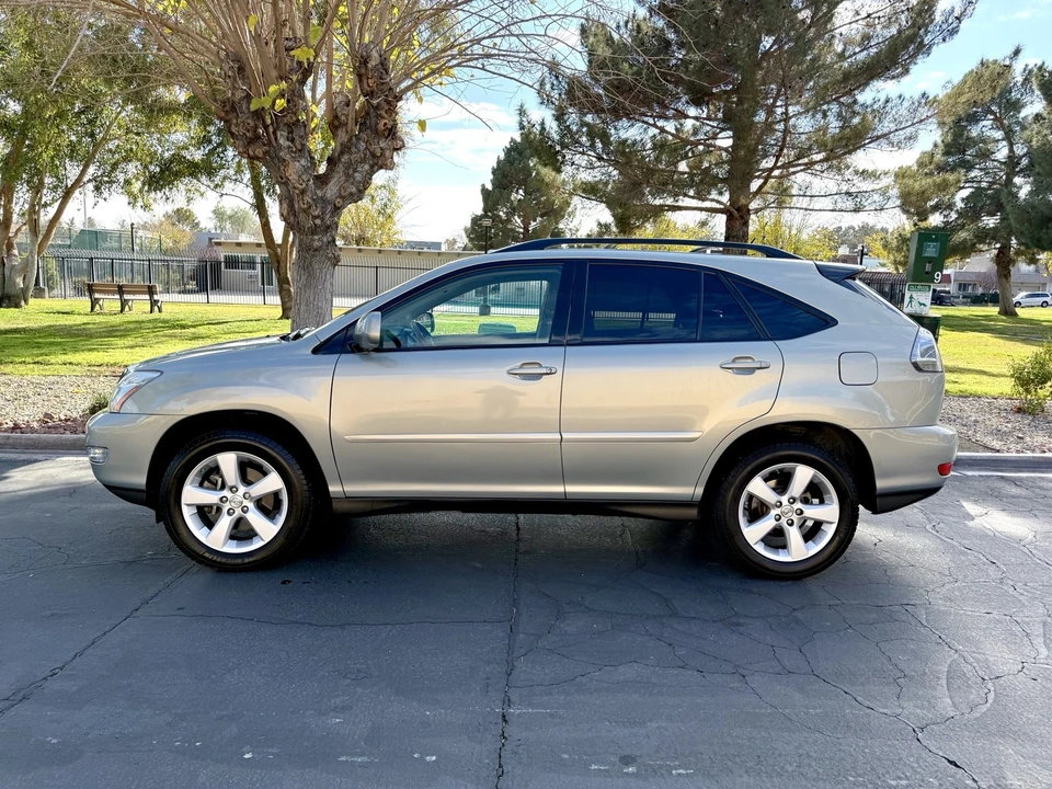2007 Lexus RX 2nd Gen - Image 2 of 21