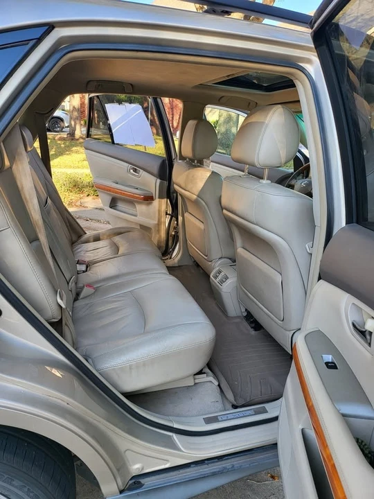 2007 Lexus RX 2nd Gen - Image 2 of 11
