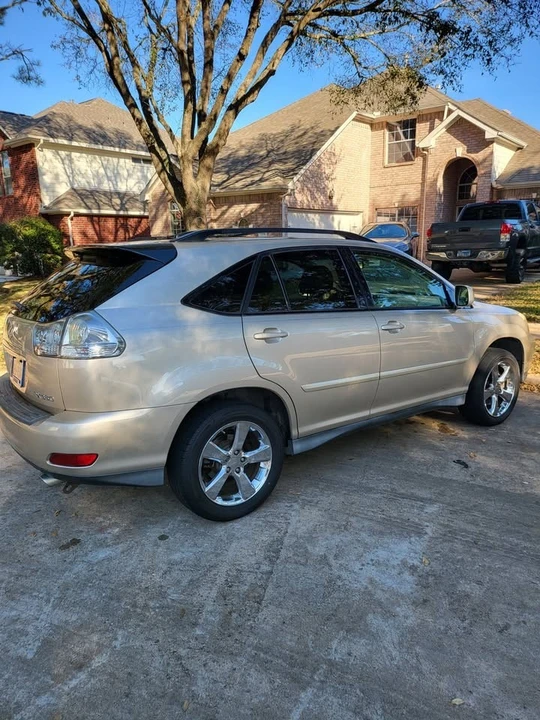 2007 Lexus RX 2nd Gen - Image 10 of 11