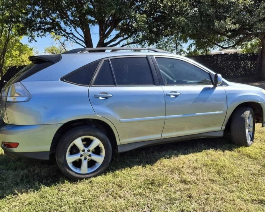 2007 Lexus RX 2nd Gen - Image 12 of 21